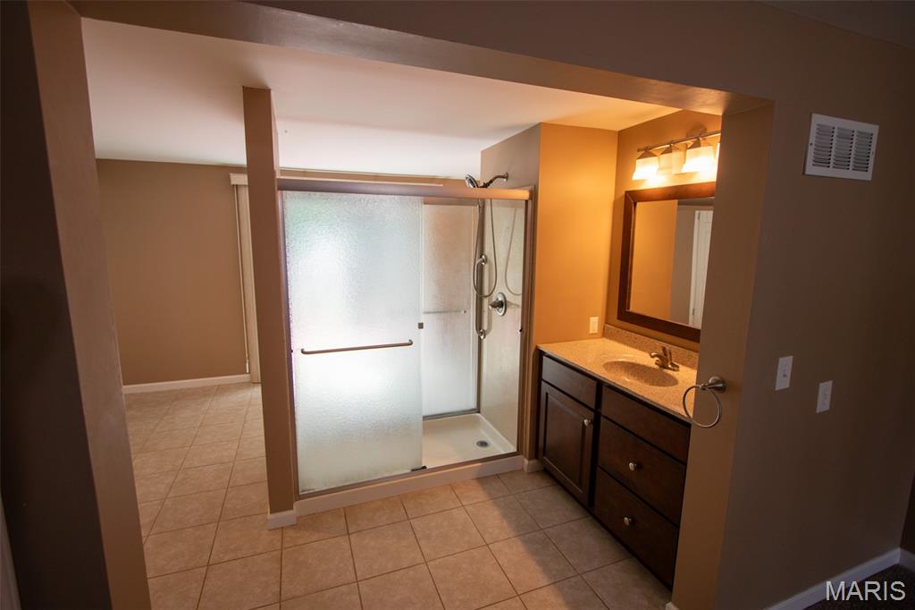 83 Memorial Court Property Photo 16