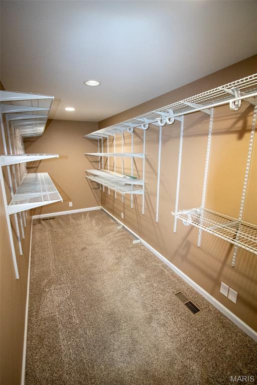 83 Memorial Court Property Photo 18