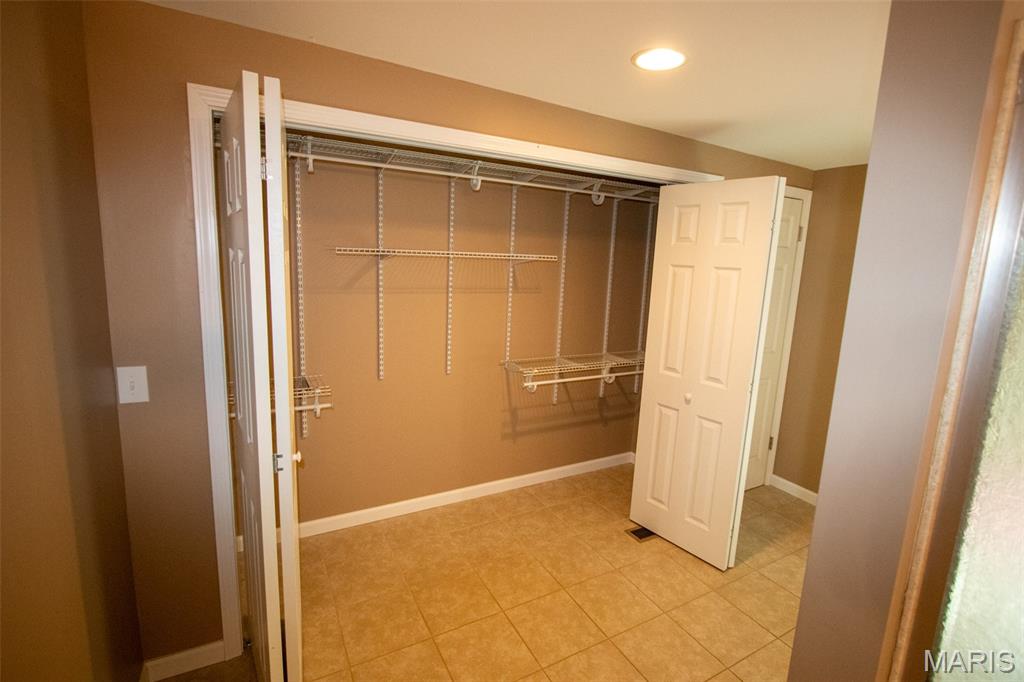 83 Memorial Court Property Photo 21