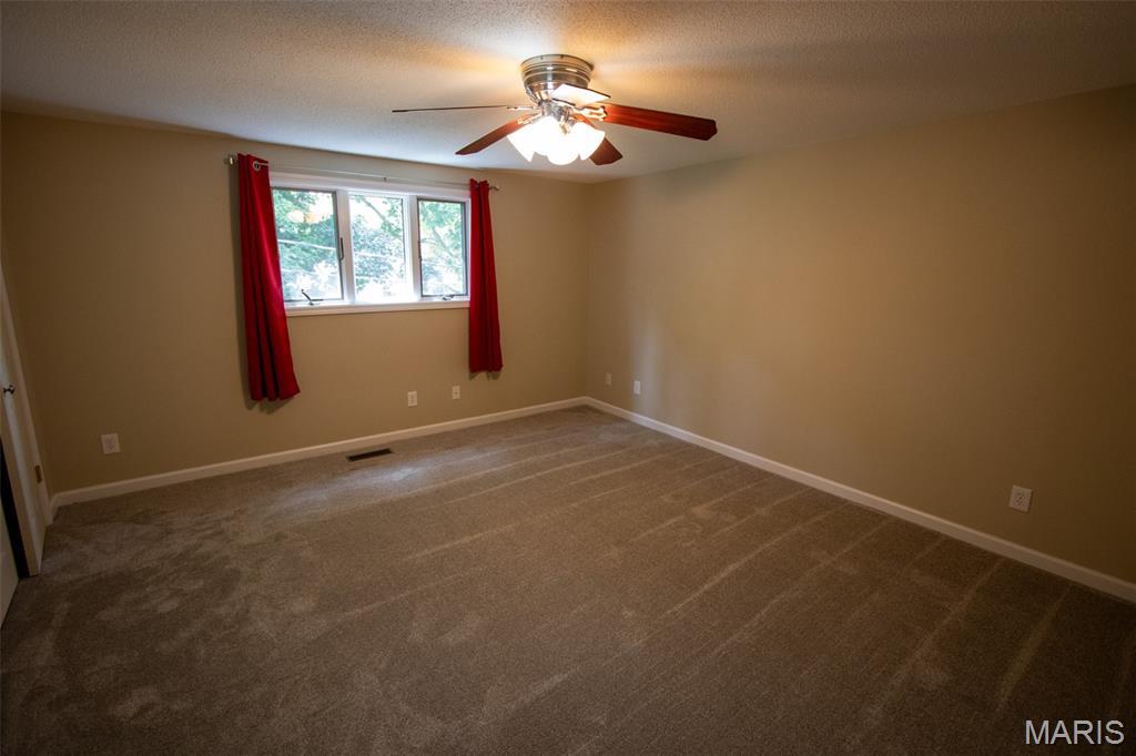 83 Memorial Court Property Photo 26