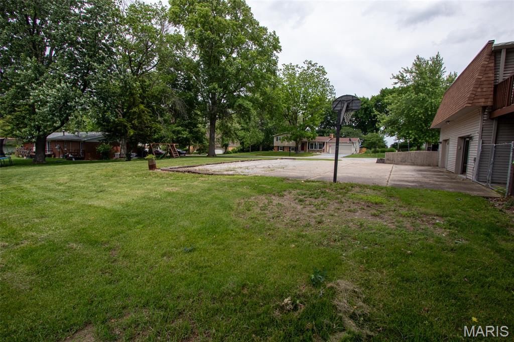 83 Memorial Court Property Photo 34