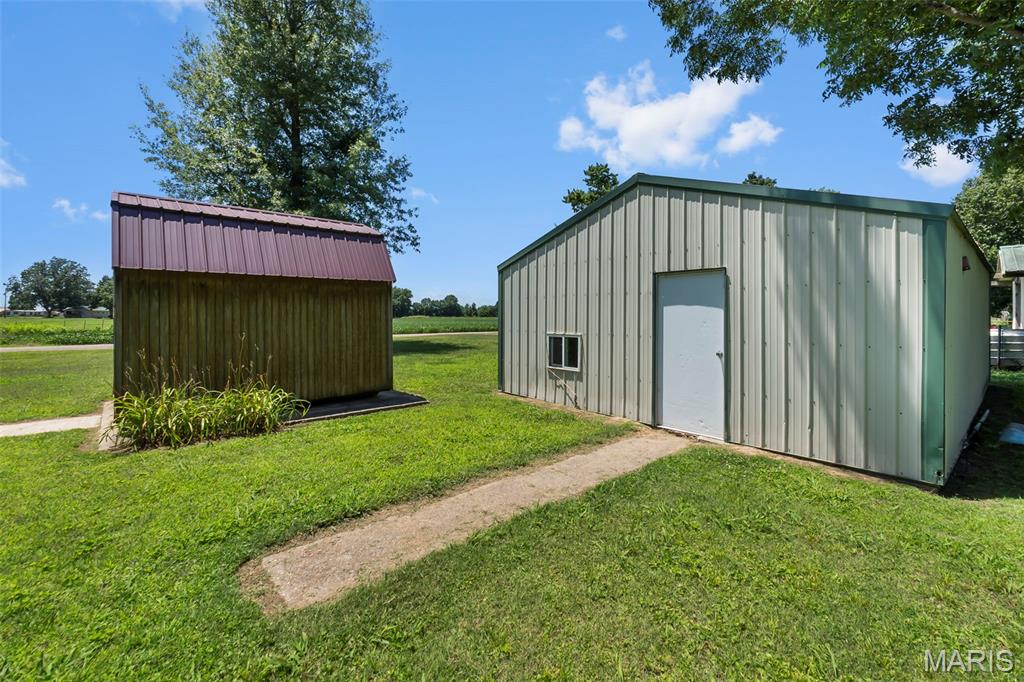 1610 State Highway Property Photo 9