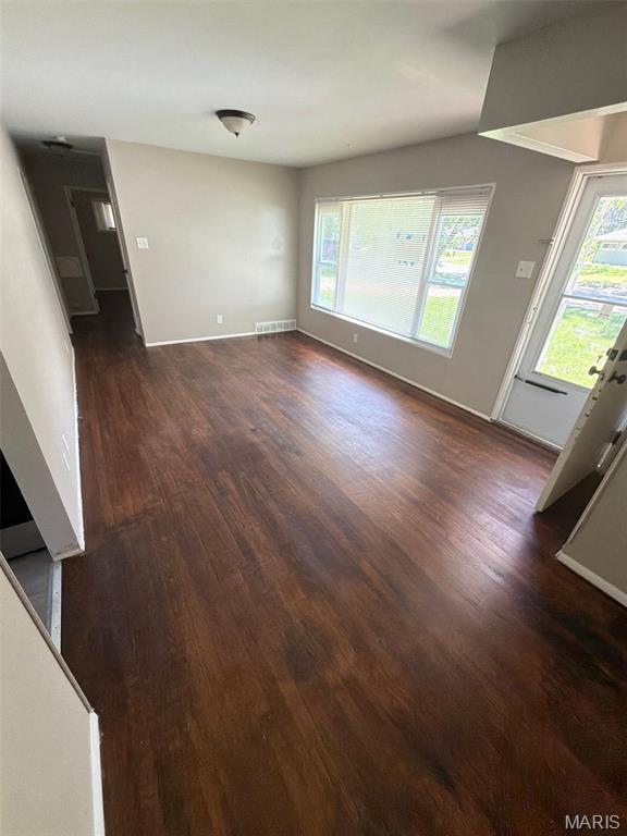 10132 Tamworth Drive Property Photo 2