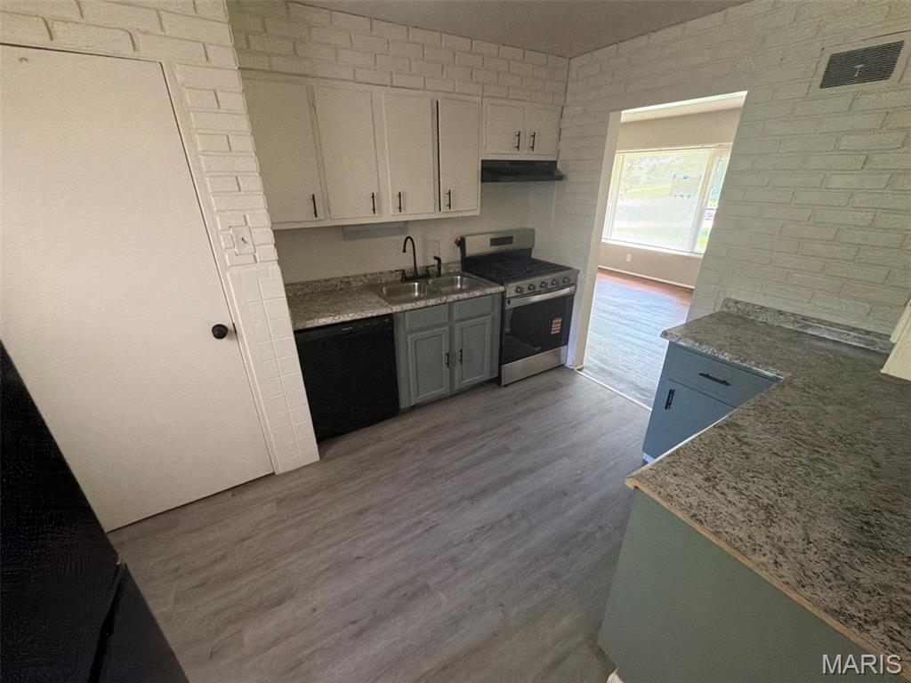 10132 Tamworth Drive Property Photo 3