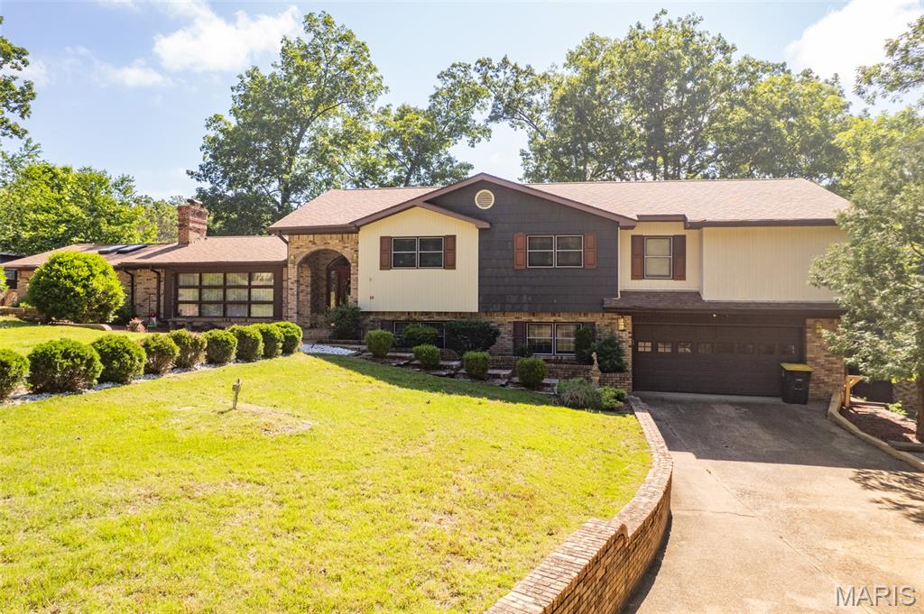 19 Fox Dr.