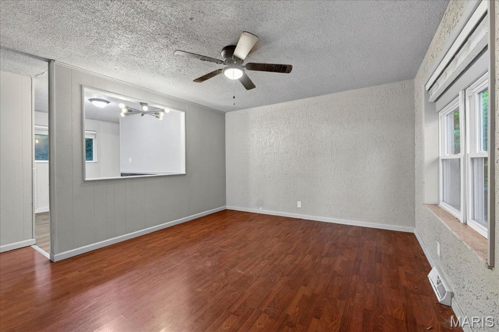722 State Street Property Photo 4