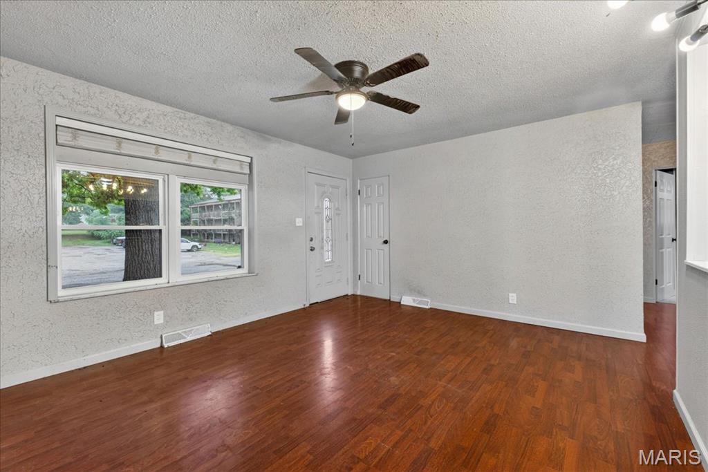 722 State Street Property Photo 6