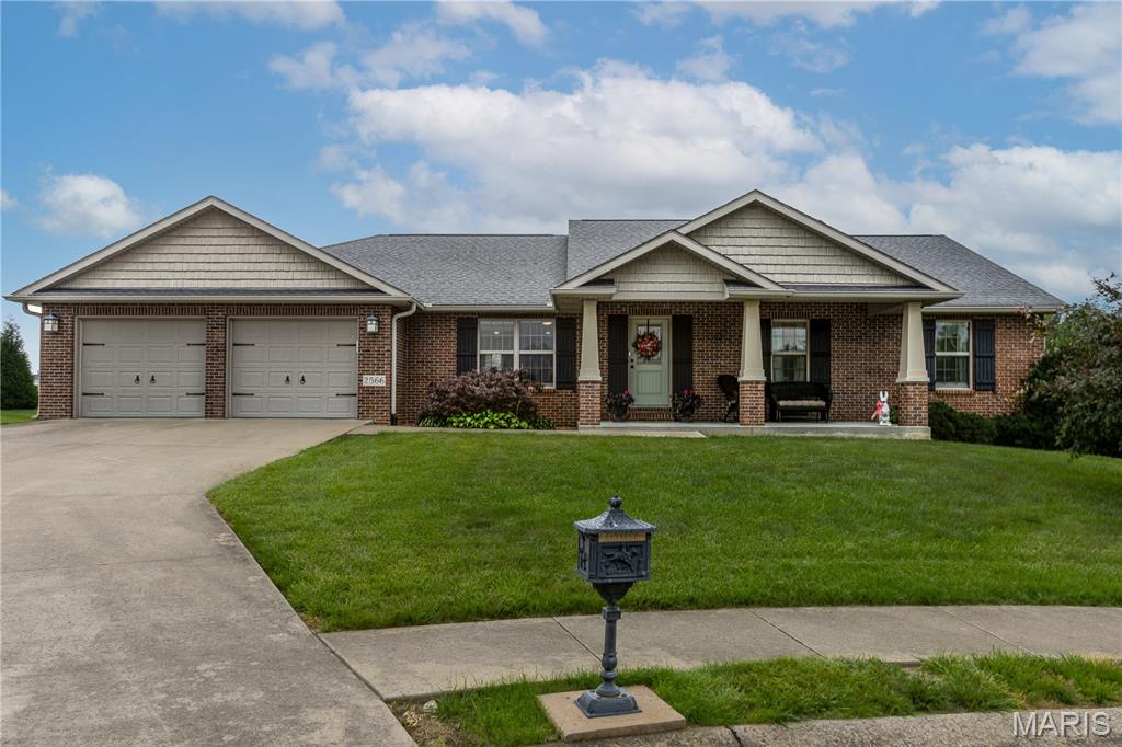 2566 Prairie View Trail Property Photo 2