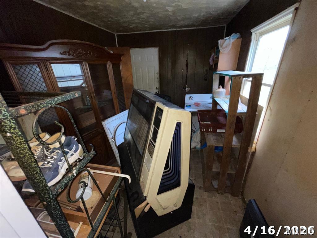 1131 Walnut Drive Property Photo 8