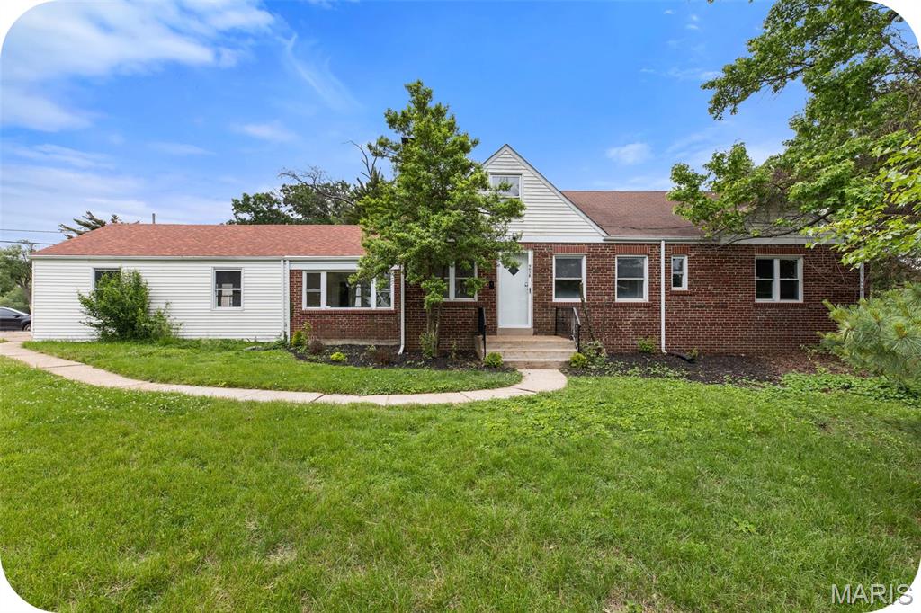 9938 Coventry Lane Property Photo 2