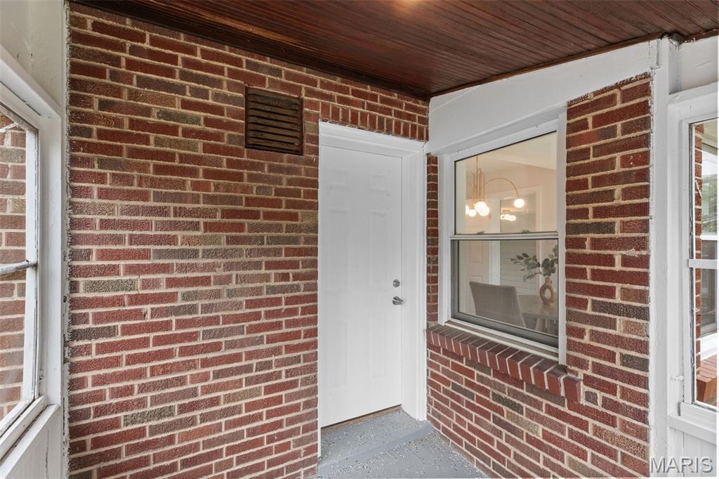9938 Coventry Lane Property Photo 33