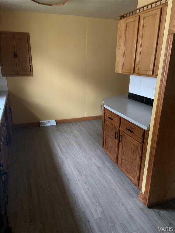 606 Monroe Street Property Photo 8