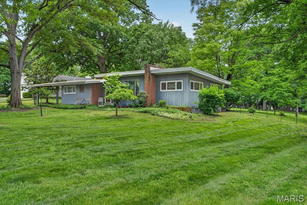 33 Topping Lane Property Photo 2