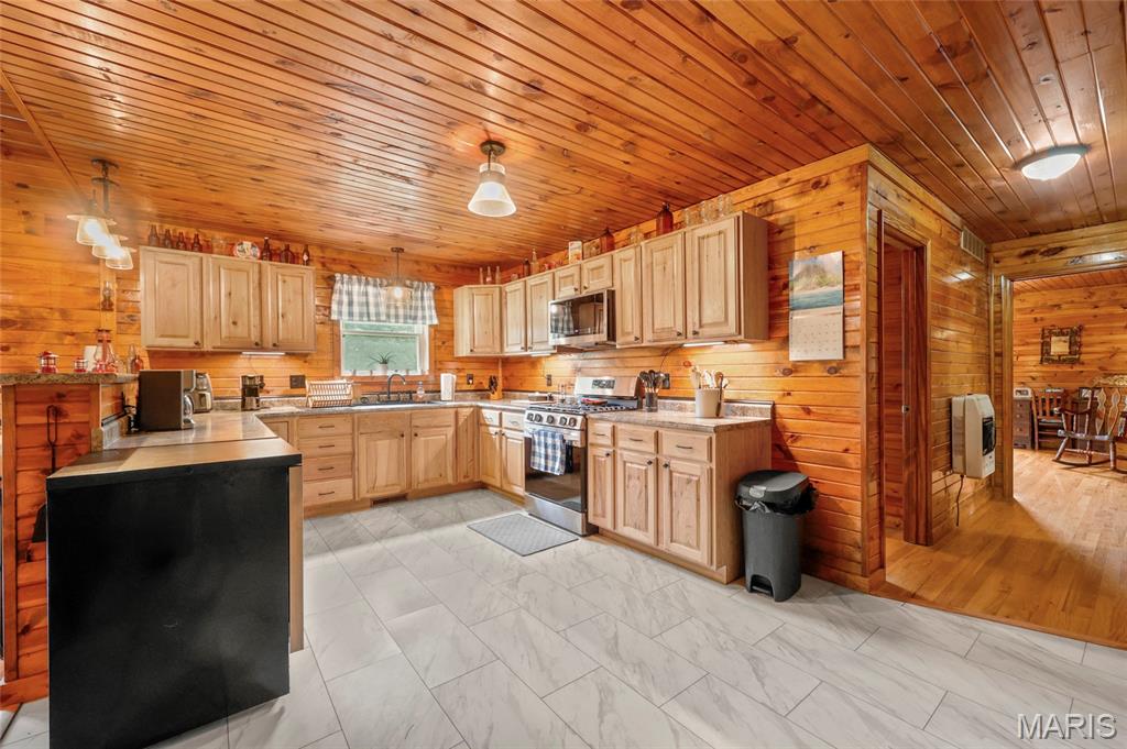 662 Nixon School Road Property Photo 29