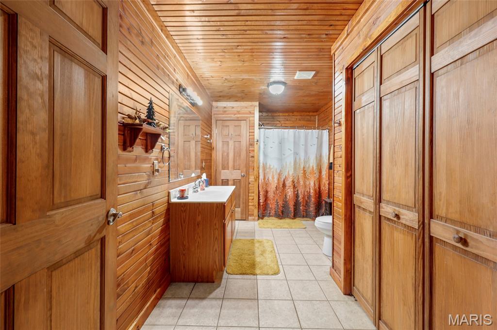 662 Nixon School Road Property Photo 33