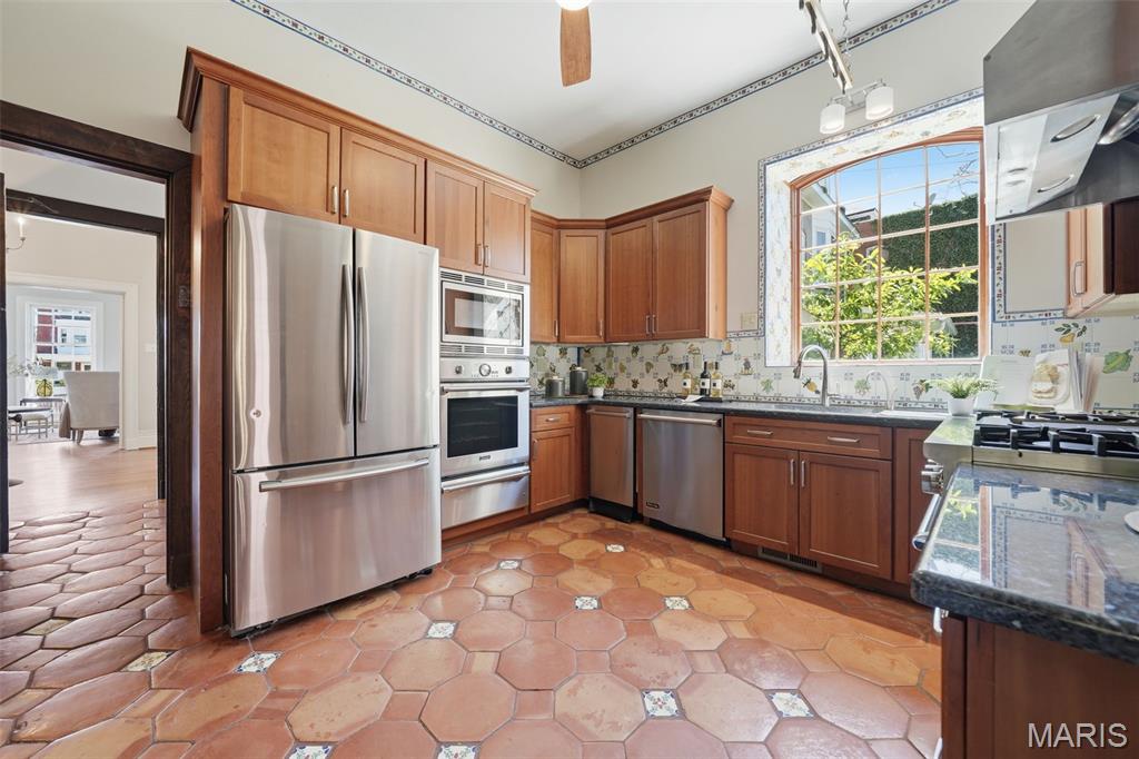 5257 Westminster Place Property Photo 16