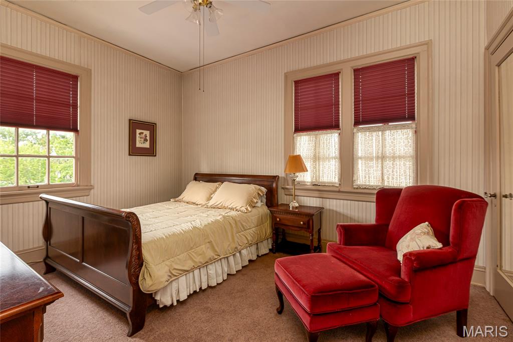 202 W Poplar Property Photo 53