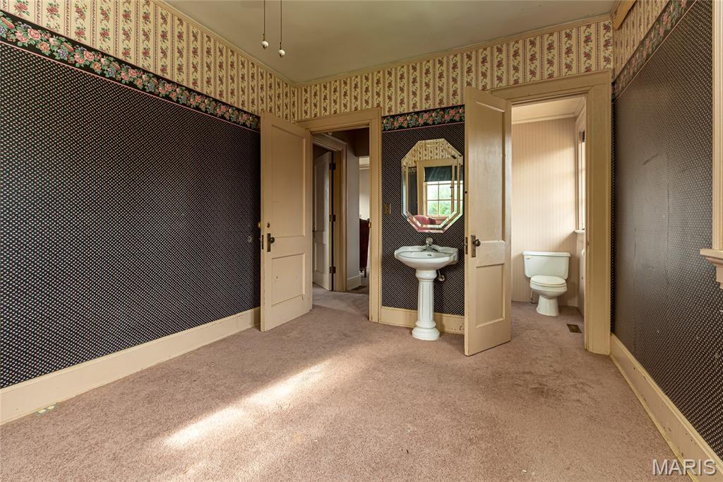 202 W Poplar Property Photo 66