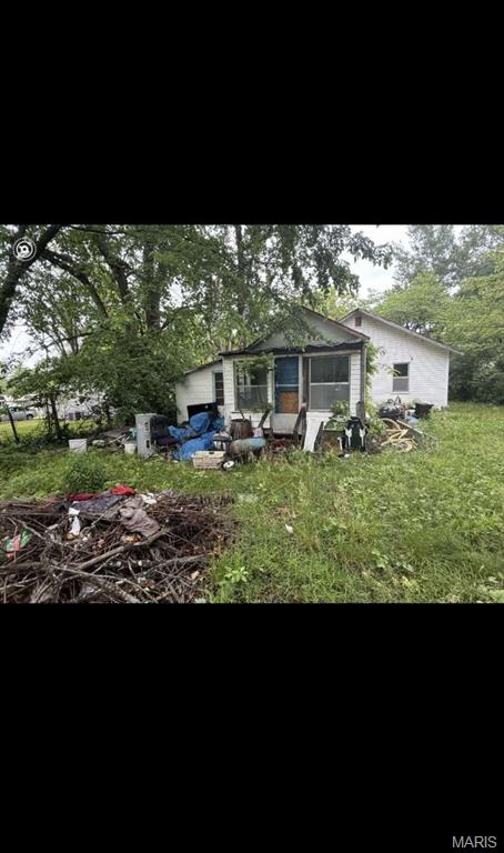 904 W Division Street Property Photo 2