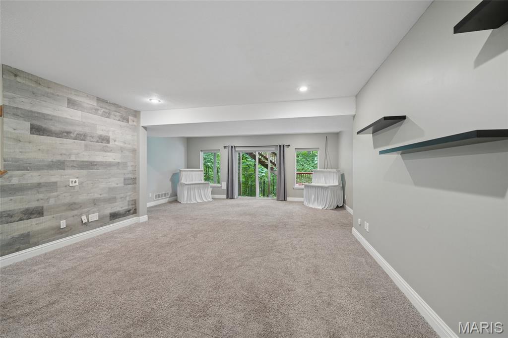 161 Stuart Lane Property Photo 20
