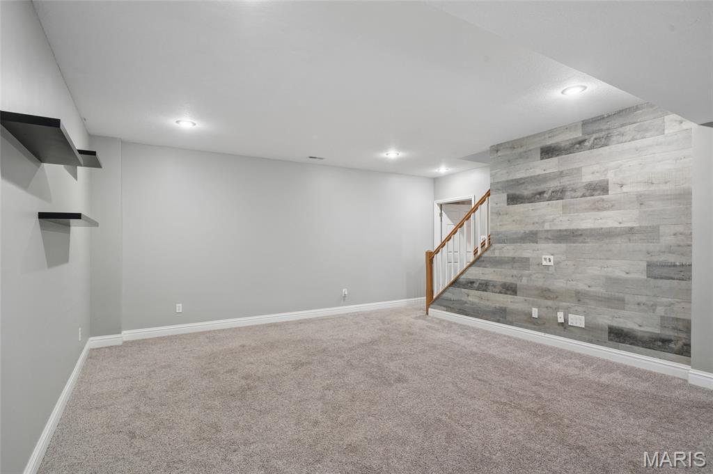 161 Stuart Lane Property Photo 32