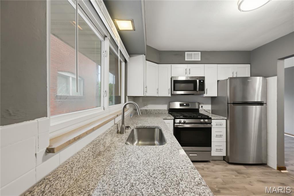 3236 S Compton Avenue Property Photo 19