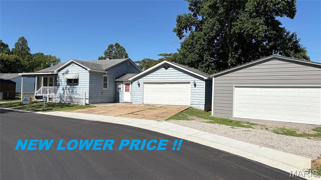 105 Debra Lane Property Photo 1