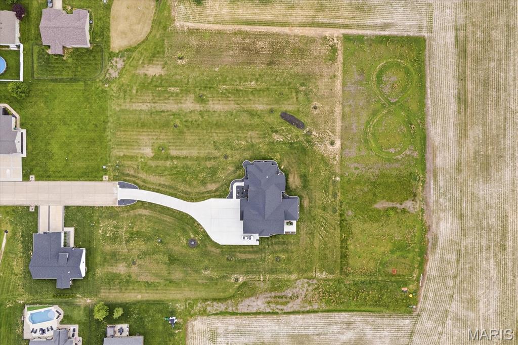 895 Bach Drive Property Photo 10
