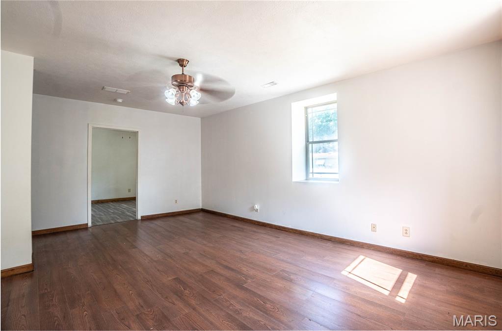 251 7th Street Property Photo 2