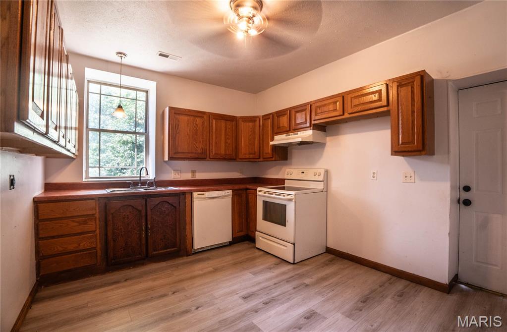 251 7th Street Property Photo 9