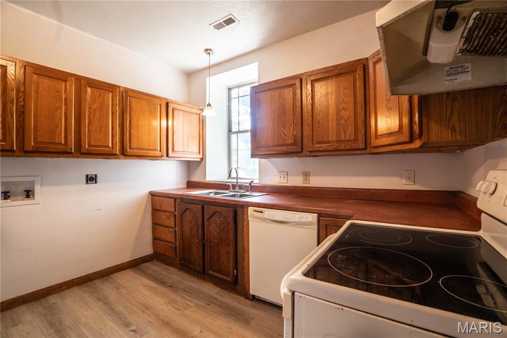 251 7th Street Property Photo 10