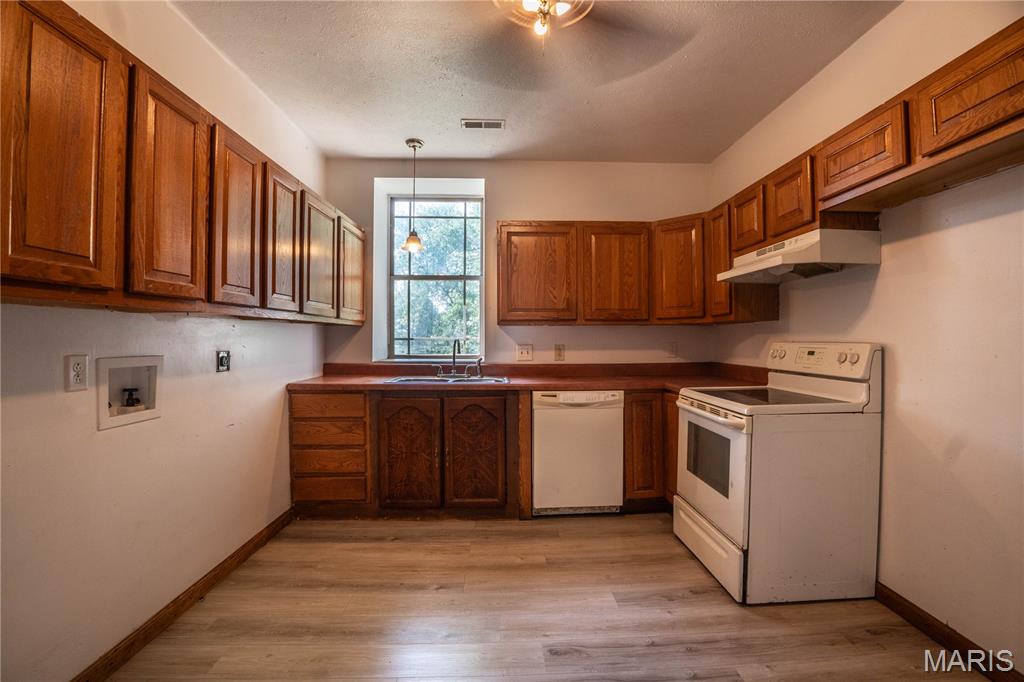 251 7th Street Property Photo 11