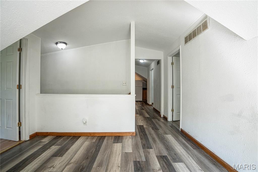 251 7th Street Property Photo 14