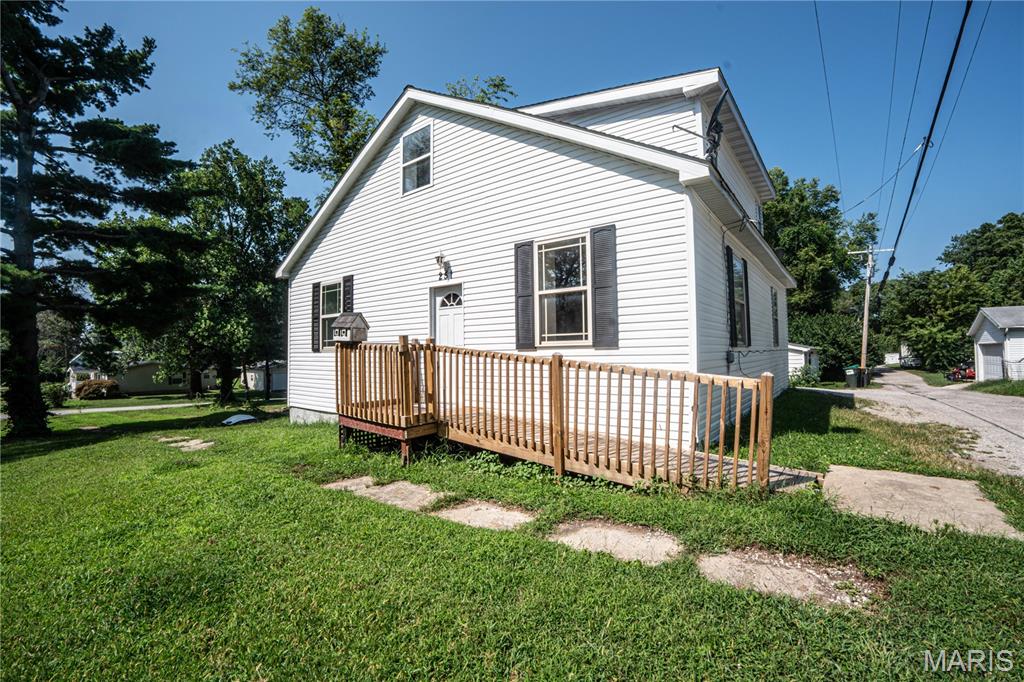 251 7th Street Property Photo 24