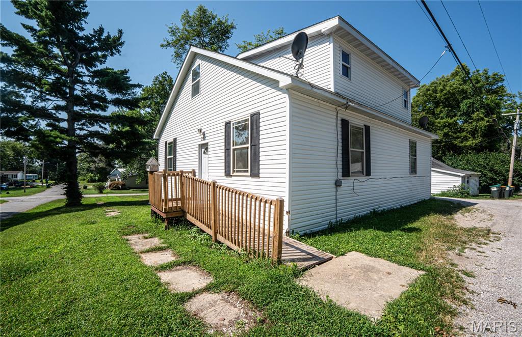 251 7th Street Property Photo 27