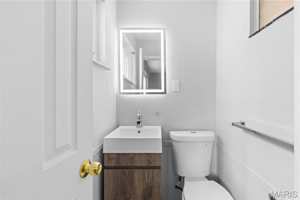 3 Petersburg Court Property Photo 5