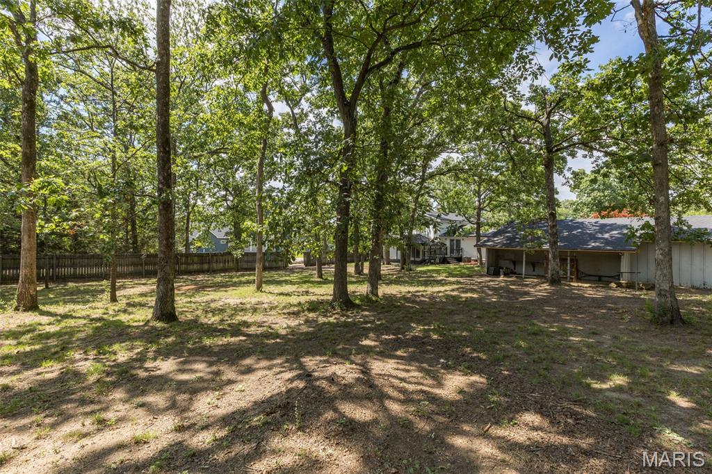 1514 E Mont Carmel Street Property Photo 10