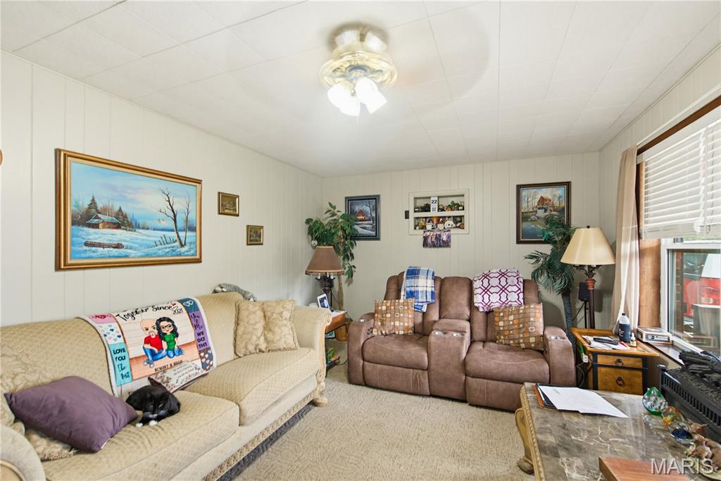 60861 Highway 21 Property Photo 12
