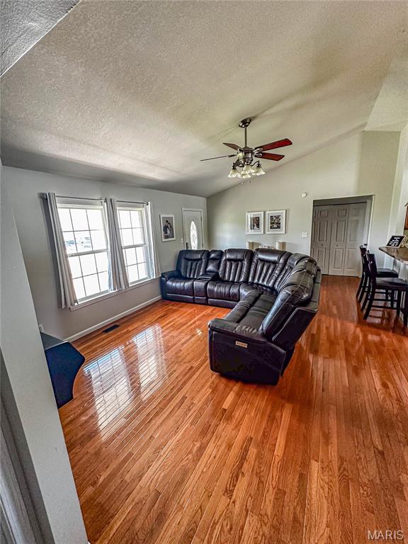 1133 Pride Drive Property Photo 5