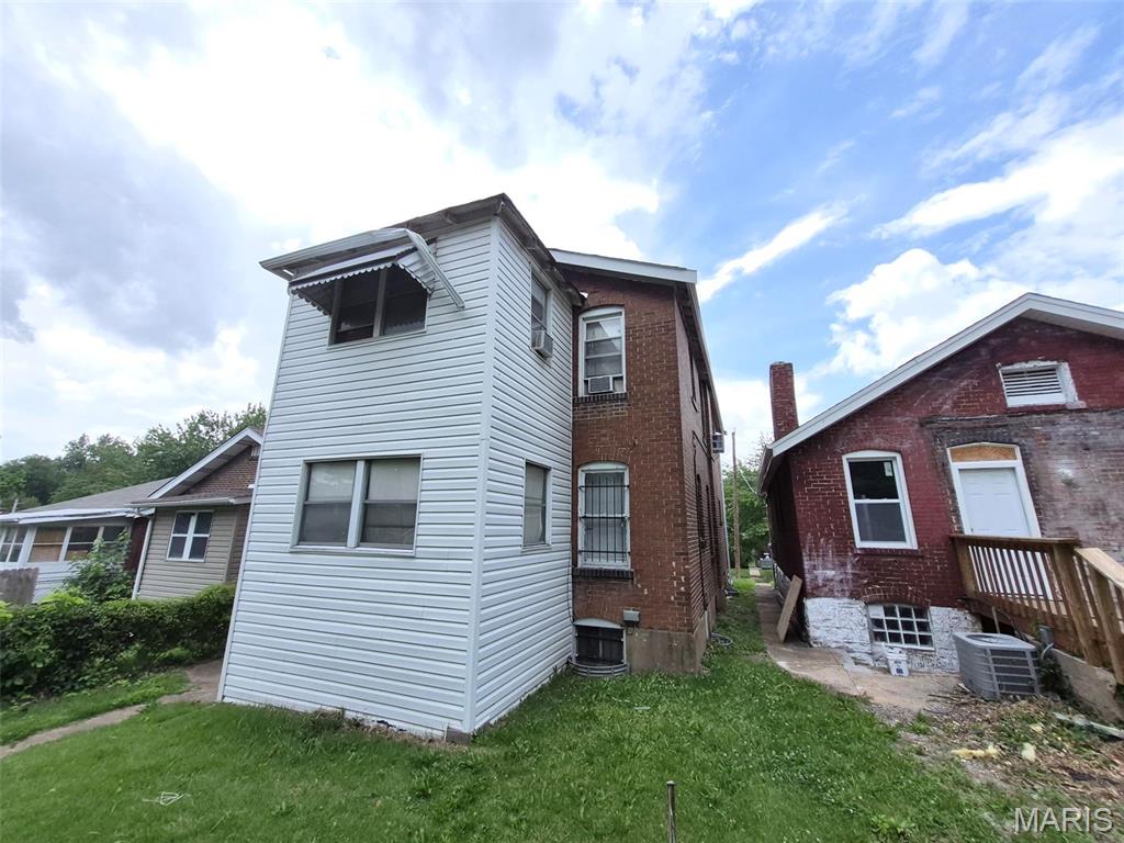3512 Lincoln Avenue Property Photo 5