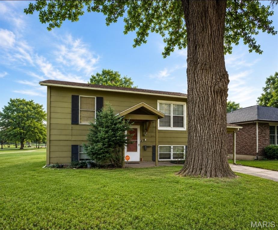 1319 Oriole Street Property Photo 1