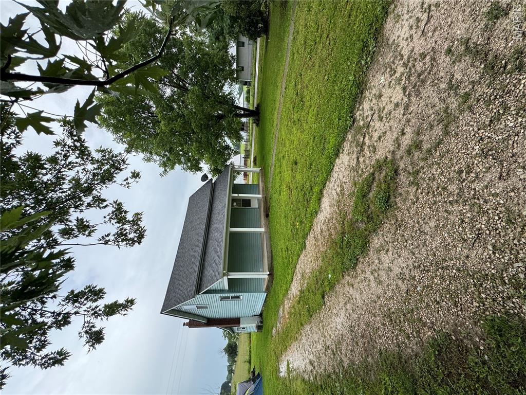 204 E Blue Bird Lane Property Photo 1