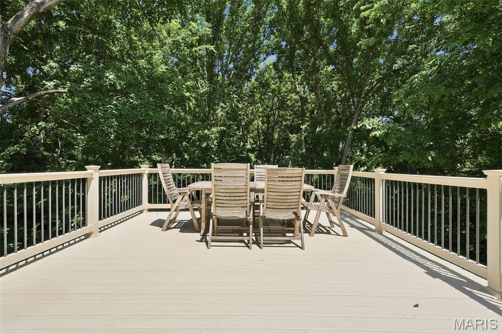 506 Steepleton Court Property Photo 8