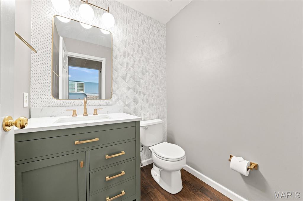 506 Steepleton Court Property Photo 12