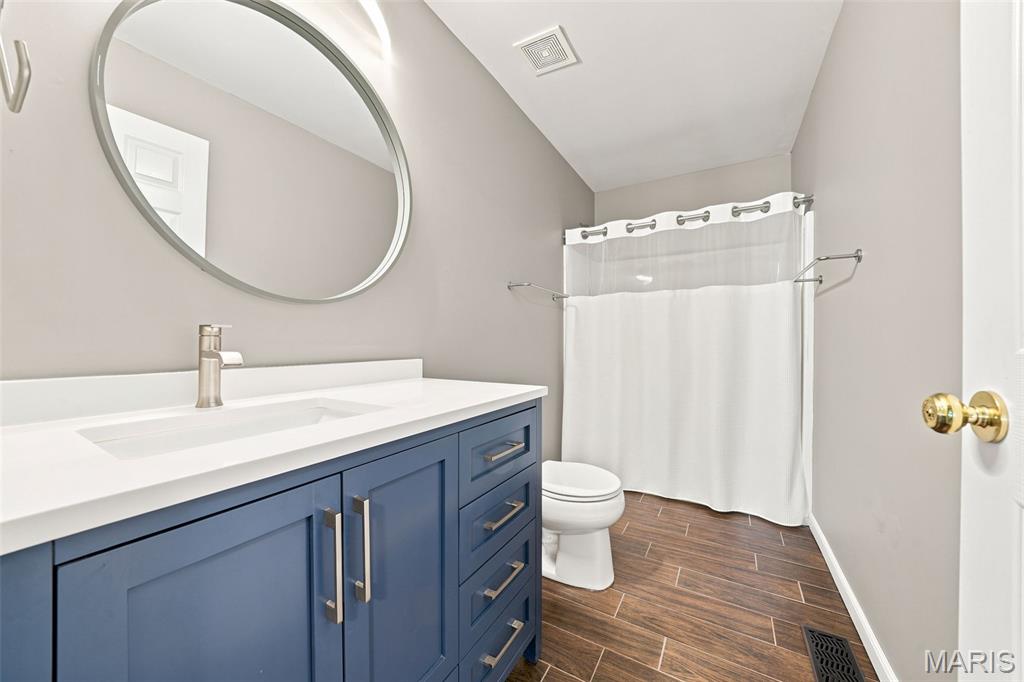 506 Steepleton Court Property Photo 22