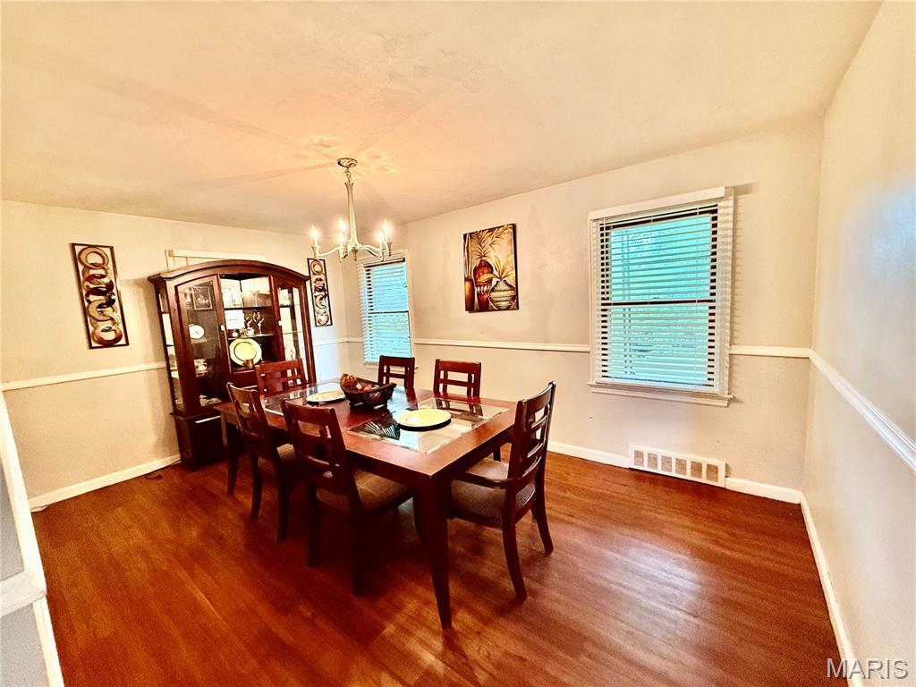 1047 Forest Home Drive Property Photo 2