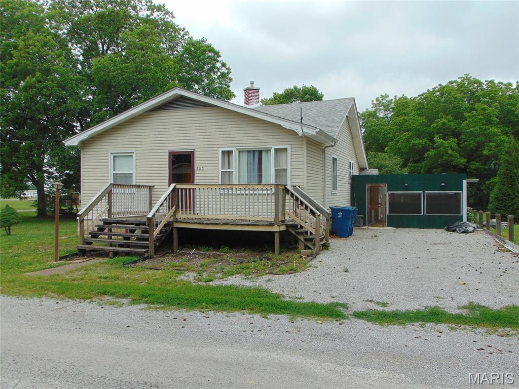 200 Cherry Avenue Property Photo 1