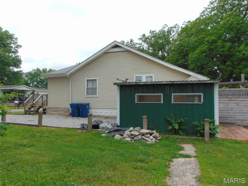 200 Cherry Avenue Property Photo 3