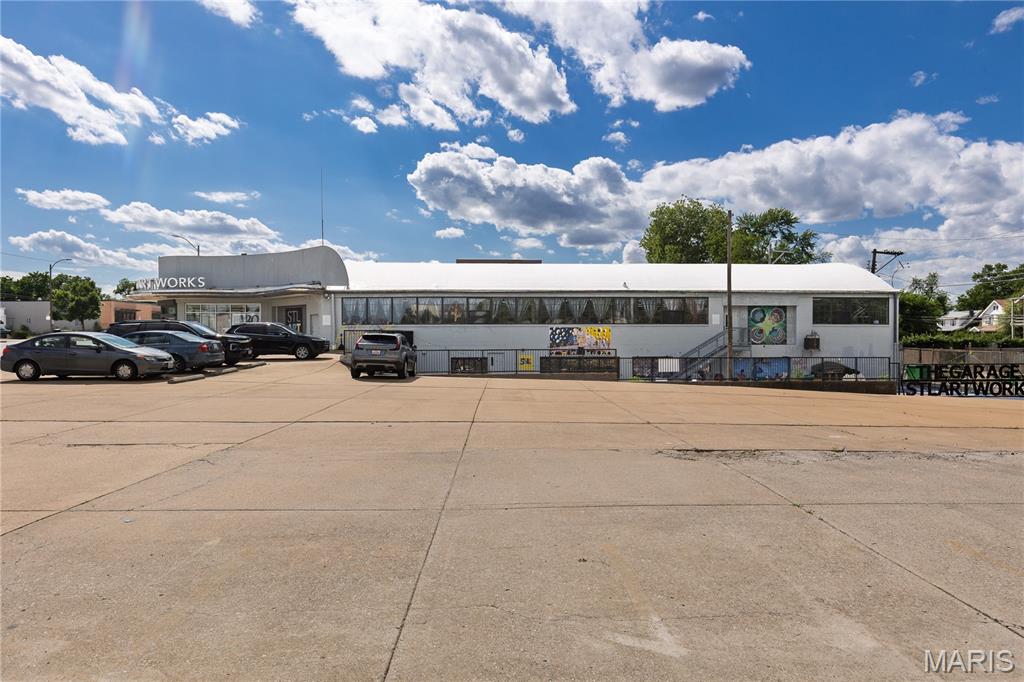 5959 & 5951 Delmar Boulevard Property Photo 8