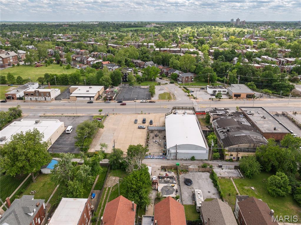5959 & 5951 Delmar Boulevard Property Photo 52
